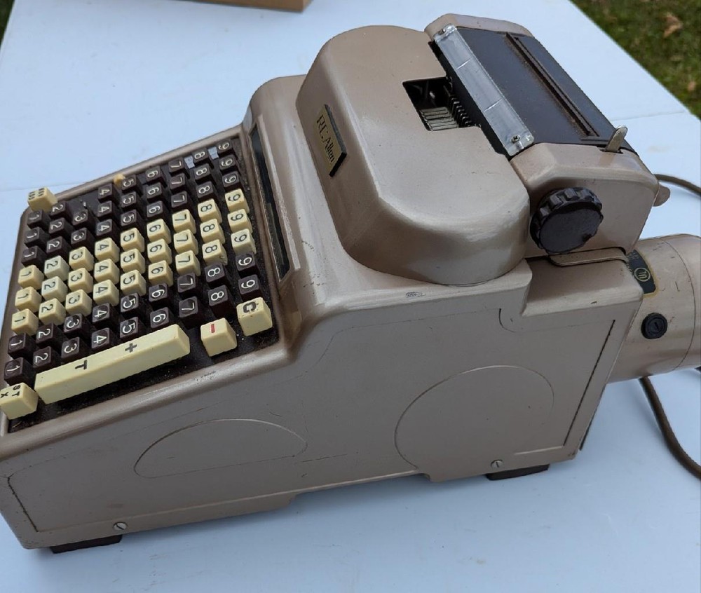 Vintage RC Allen 815 adding machine calculator