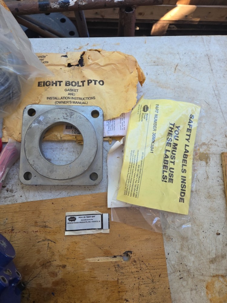 Muncie PTO, CS8B-U6807, With Accessories