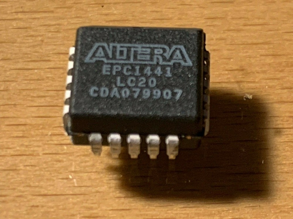 EPC1441LC20 ALTERA Configuration Memory, 440800X1, Serial, CMOS, PLCC20