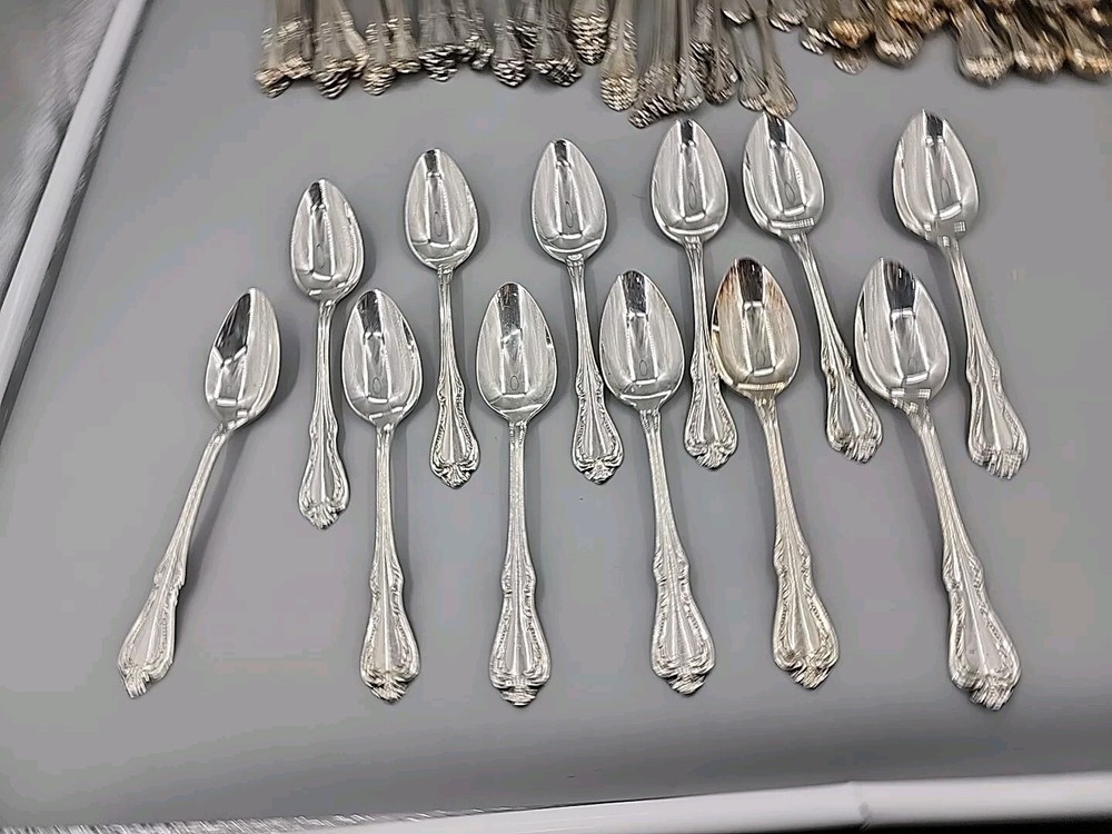 WM Rogers Oneida Silver Overlay 115 Piece Chalice Harmony Flatware Set