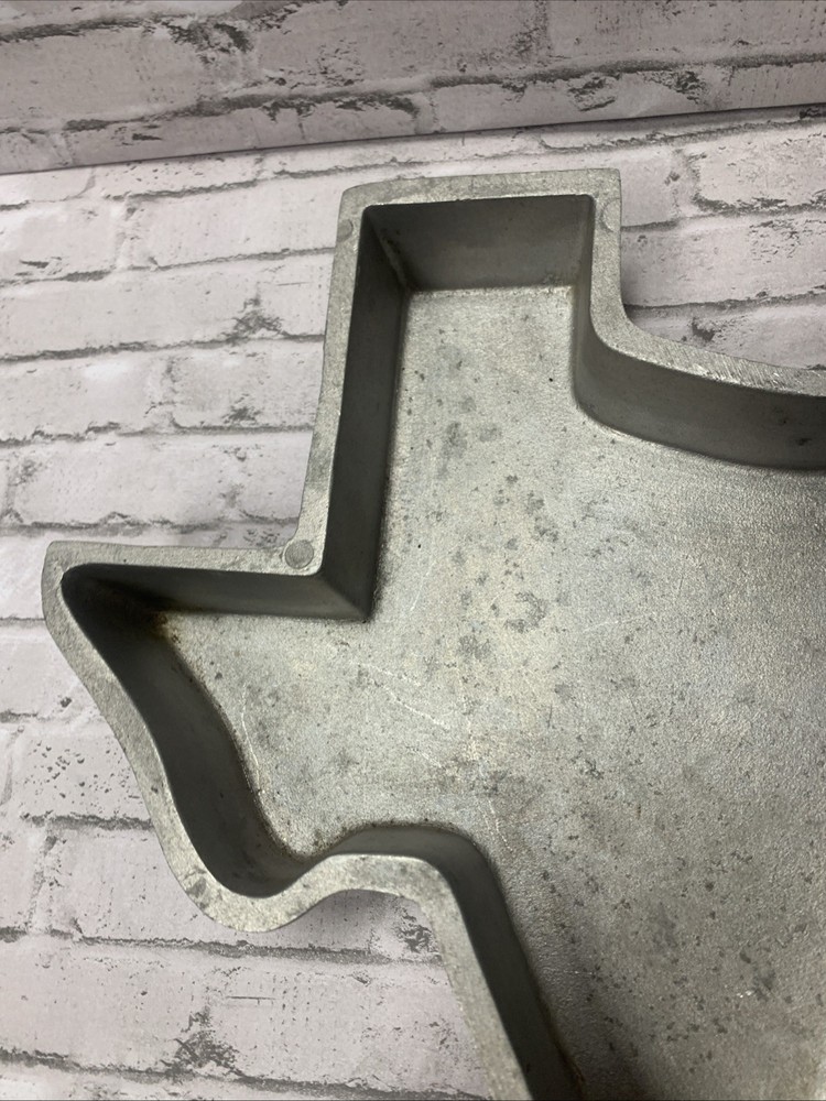 Vintage Texas Aluminum Casting Cornbread Cake Pan