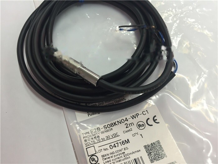 1pc new E2B-S08KN04-WP-C1