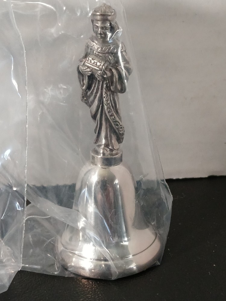 REED &BARTON NATIVITY BELLS 1983 First 2 in Set Silverplate Includes Box Card