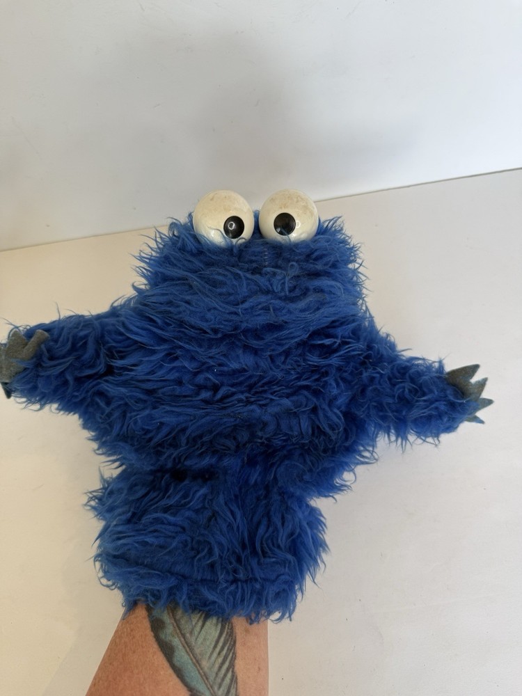 Sesame Street Cookie Monster Pull String Hand Puppet Topper Educational Toys
