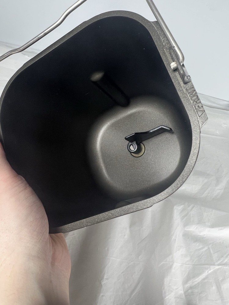 Replacement Pan With Paddle for GOLDSTAR Automatic Breadmaker Model: HB-026E