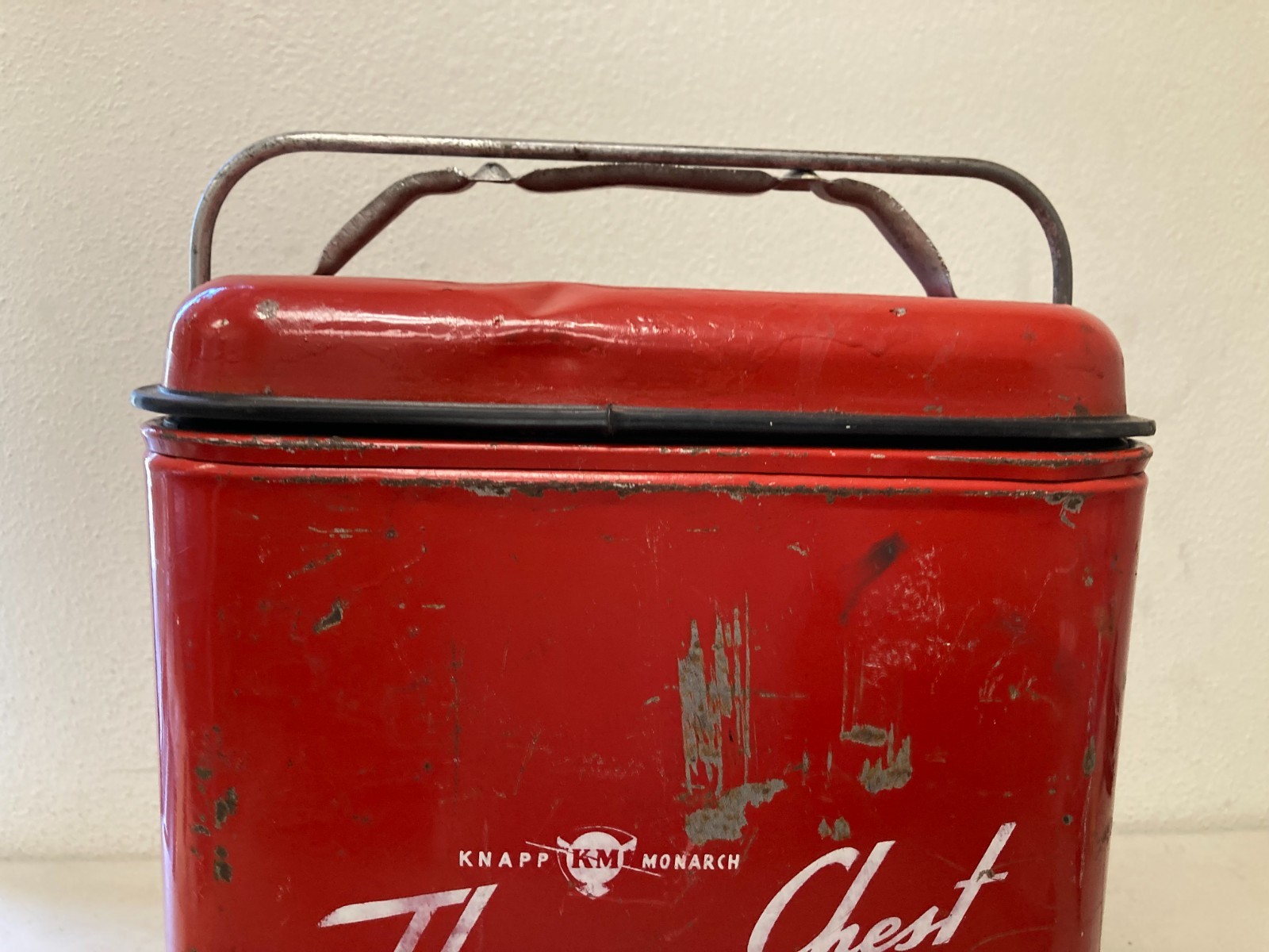 FANTASTIC RED 1950s KNAPP MONARCH Therm-a-Chest PORTABLE COOLER