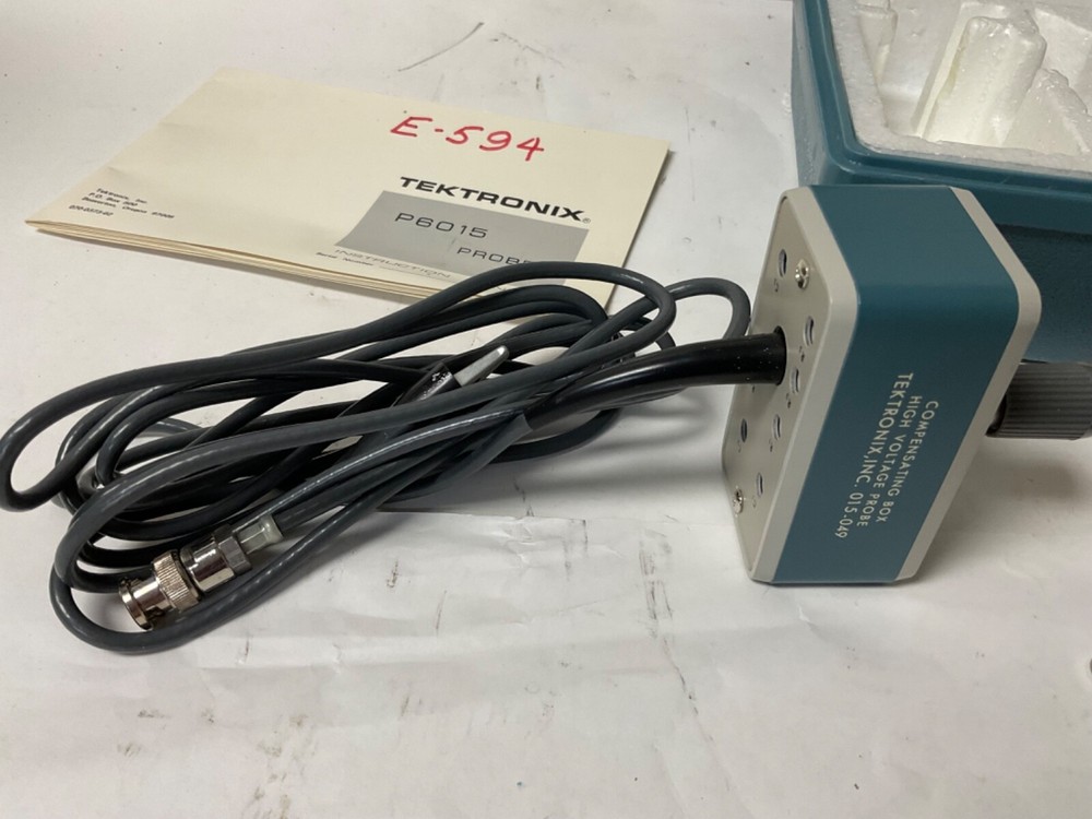 TEKTRONIX P6015 High Voltage Probe case & manual.