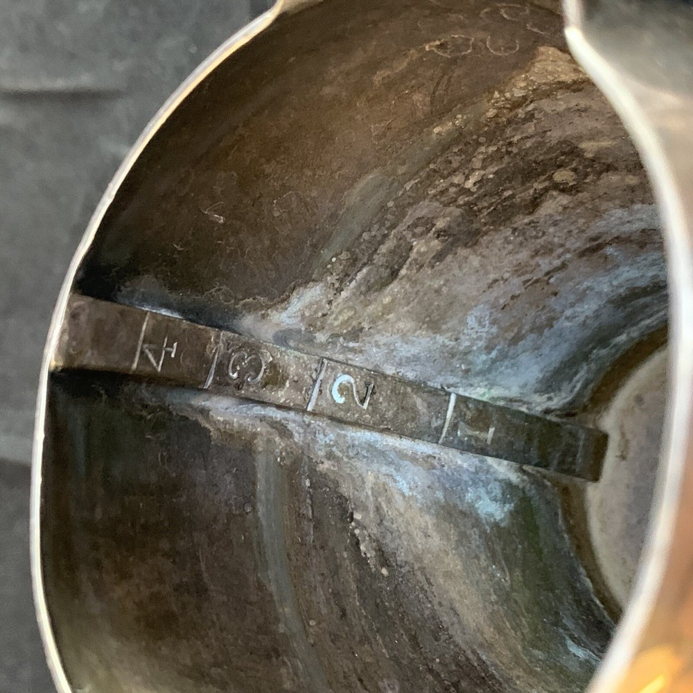 VINTAGE REED & BARTON SILVER SOLDERED 310 9 Oz Measuring Cup