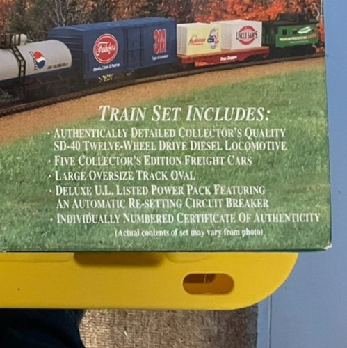 IHC HO - Price Chopper Millenium 2000 Express - Train Set