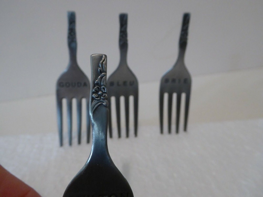 Thirstystone (2) H Monogram Dip/Cheese Spreaders (4) Fork Cheese Marker (S2