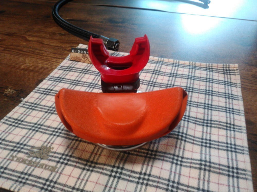 Vintage Scubapro Balanced Adjustable Second-Stage 2902748, Good Cndition.