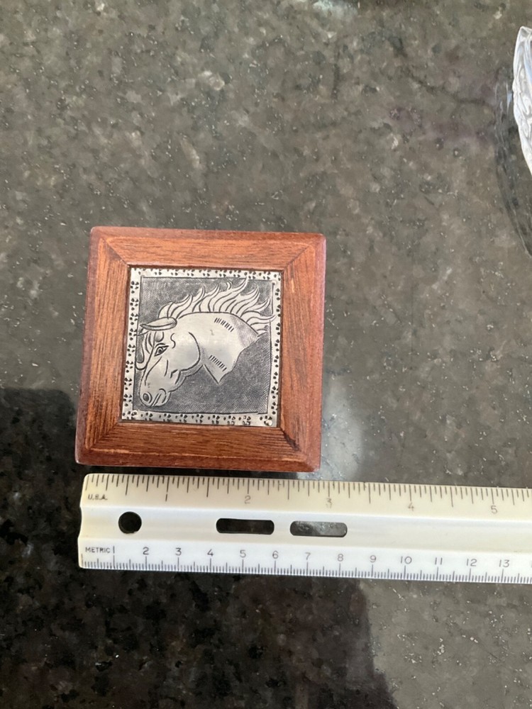 Mini Box size:2.5"x2.5"x1.5"