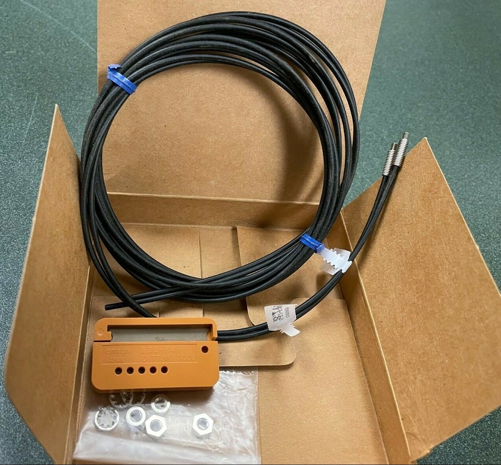 Omron E32-TC200 Fiber Optic Sensor Cable, Through Beam, Probe Type, E32 Series