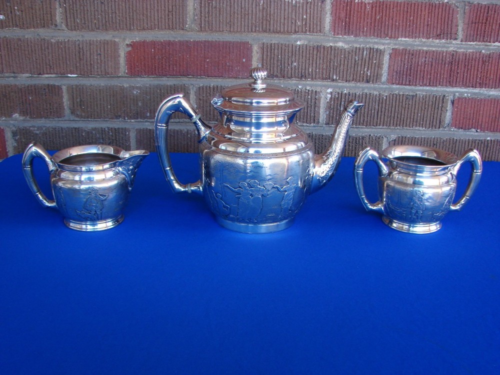 ANTIQUE REED AND BARTON 3 PIECE SILVER PLATE TEA SET