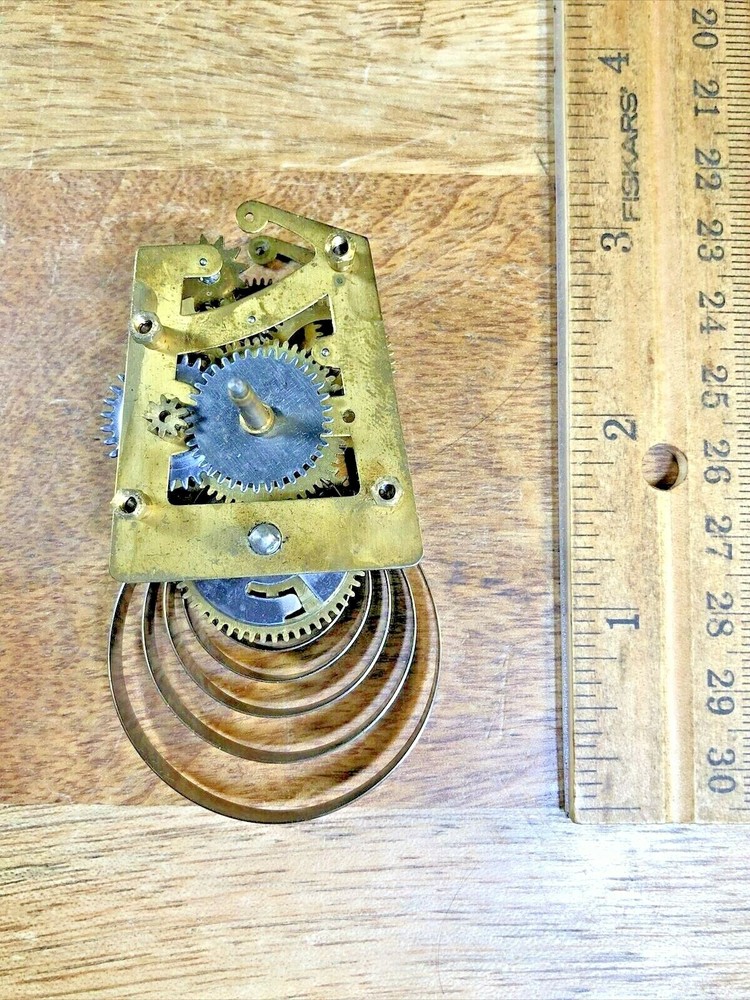 Small Hauser Novelty Clock Movement 3rd Wheel (K6491)