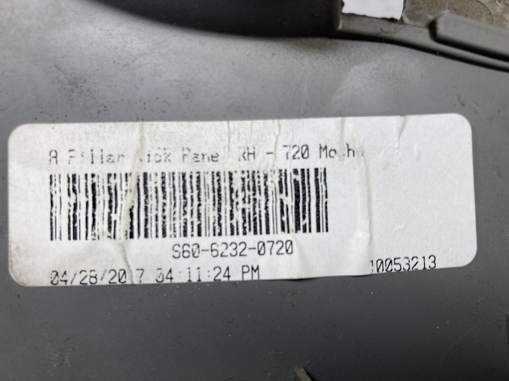 Peterbilt 579 POLY Right/Passenger LOWER KICK PANEL Trim/Panel | P/N S6062320720