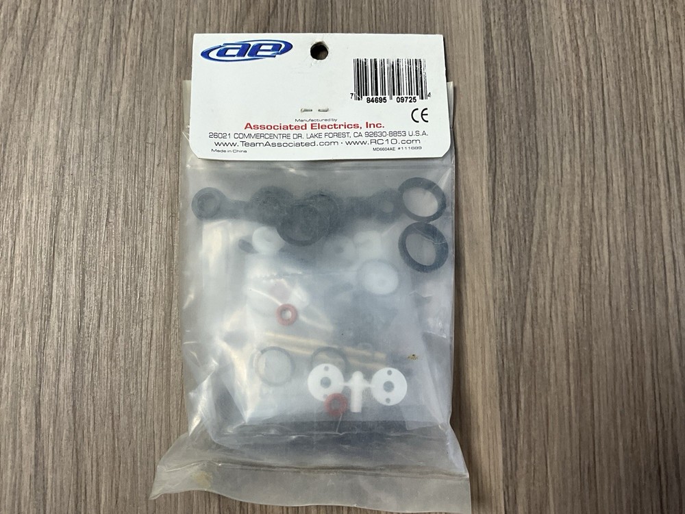 Team Associated #9725 FT Front Shock Kit B44 B4