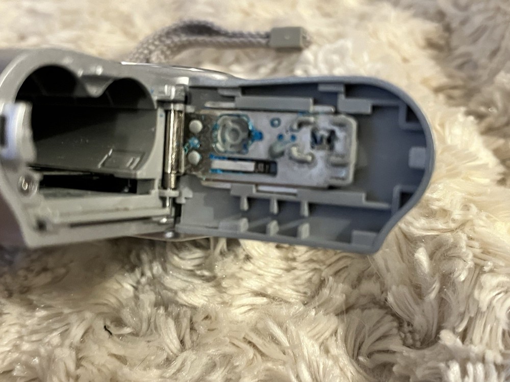 HP Photosmart E337 5.0MP Compact Digital Camera Silver