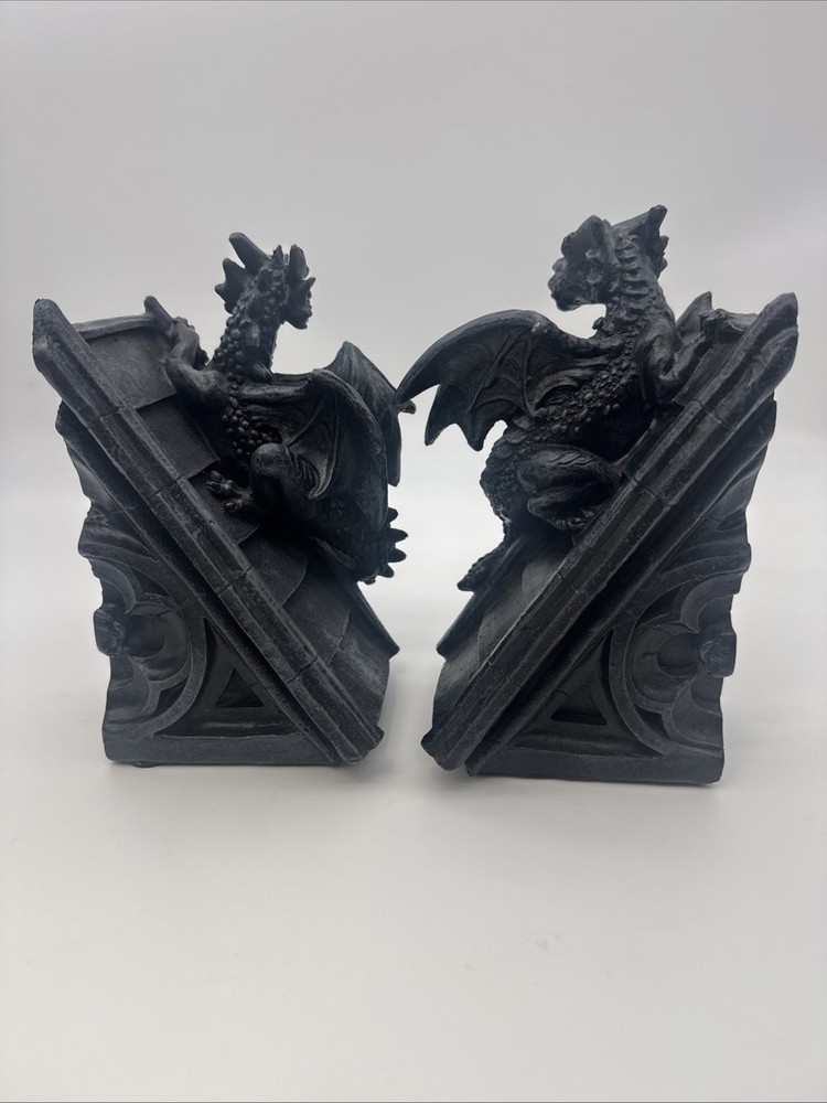 Toscano Castle Dragon Bookends