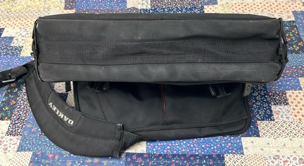 Oakley computer bag 2.0 Black Messenger Tactical Pack w/ Strap Pockets