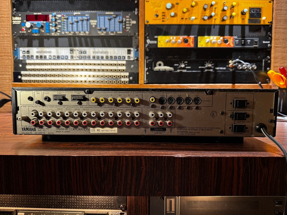 Yamaha AVC-70 Stereo Control Amplifier