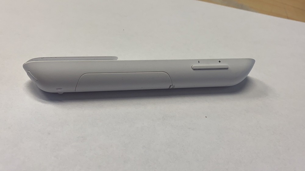 Doosl Simple Wireless Presenter, 2.4GHz Powerpoint Presentation Remote Control (