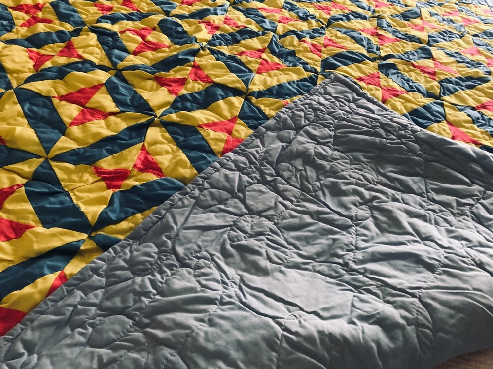 Handmade Preowned Quilt ," Pinwheel"