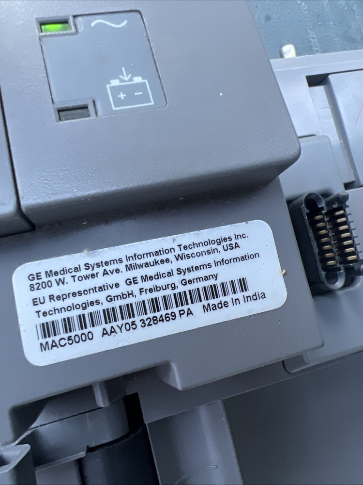 GE Mac 5000 Powers On Sold As Is
