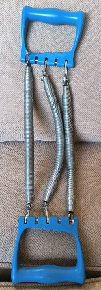 Vintage Generation II 5 Spring Chest Pull Home Workout Eq. **2 Springs Missing