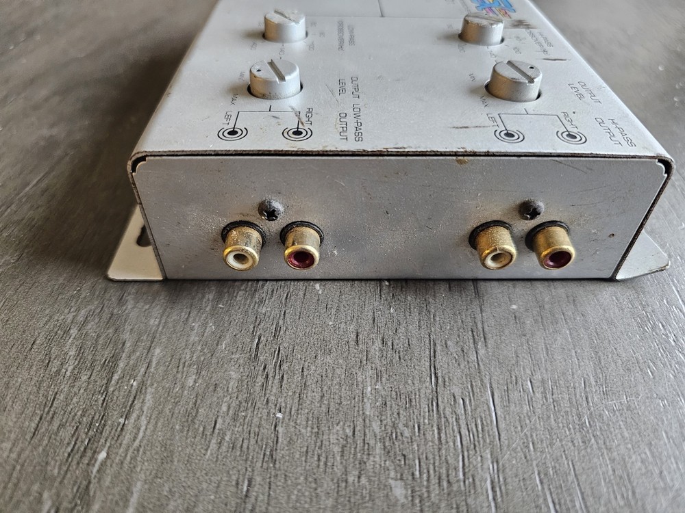 MTX RT-X01 Electronic Crossover Car Audio Signal Processor
