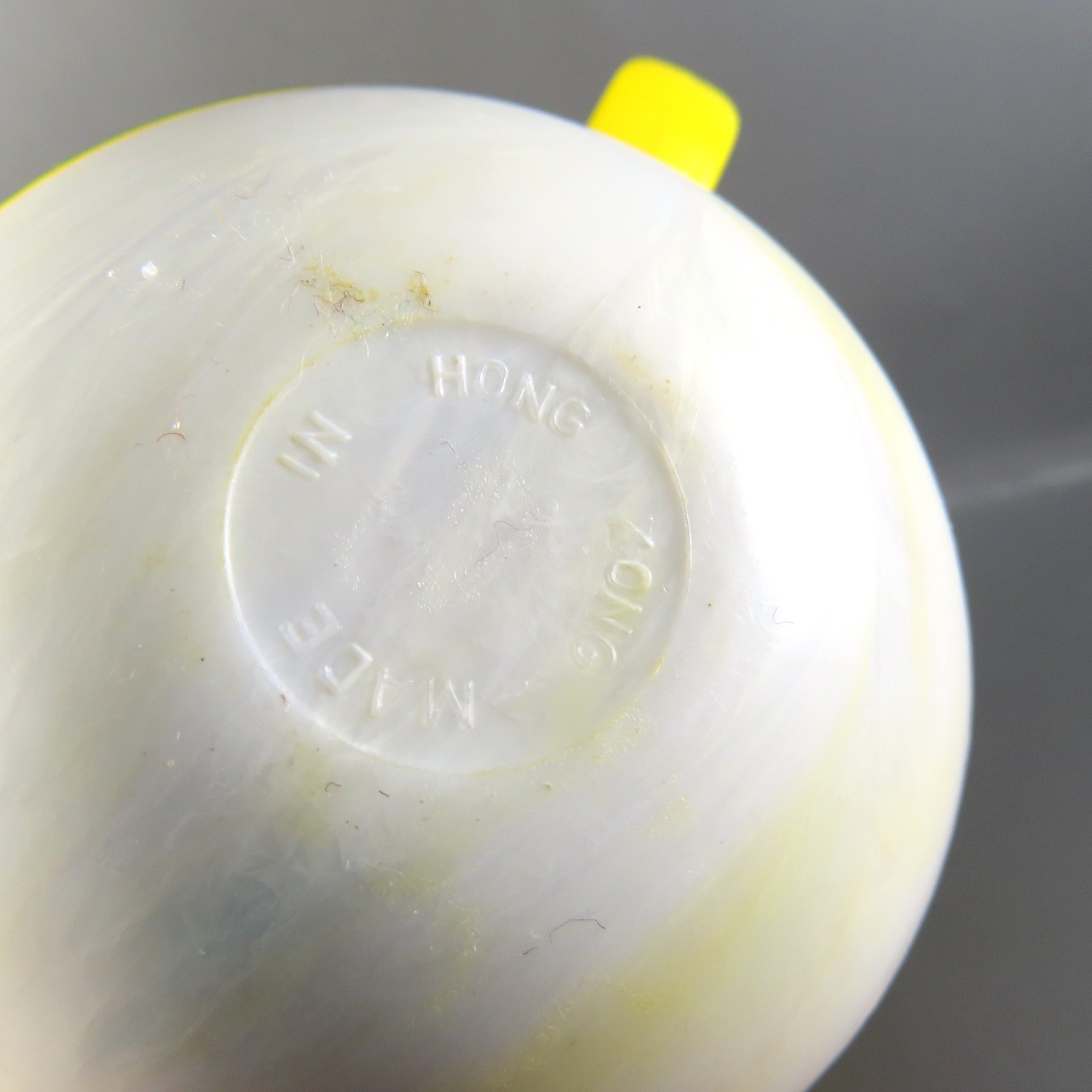 VTG SIPPY CUP 2-Handles Plastic WEIGHTED BASE TOMMEE TIPPEE STYLE Popeye Yellow