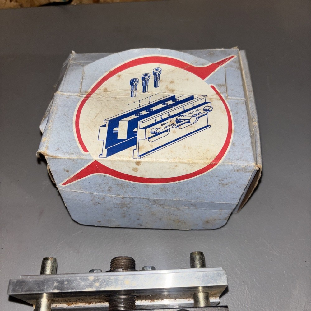 Dowl-it Self Centering Dowel Drill Guide Model No. 2000 Original Box