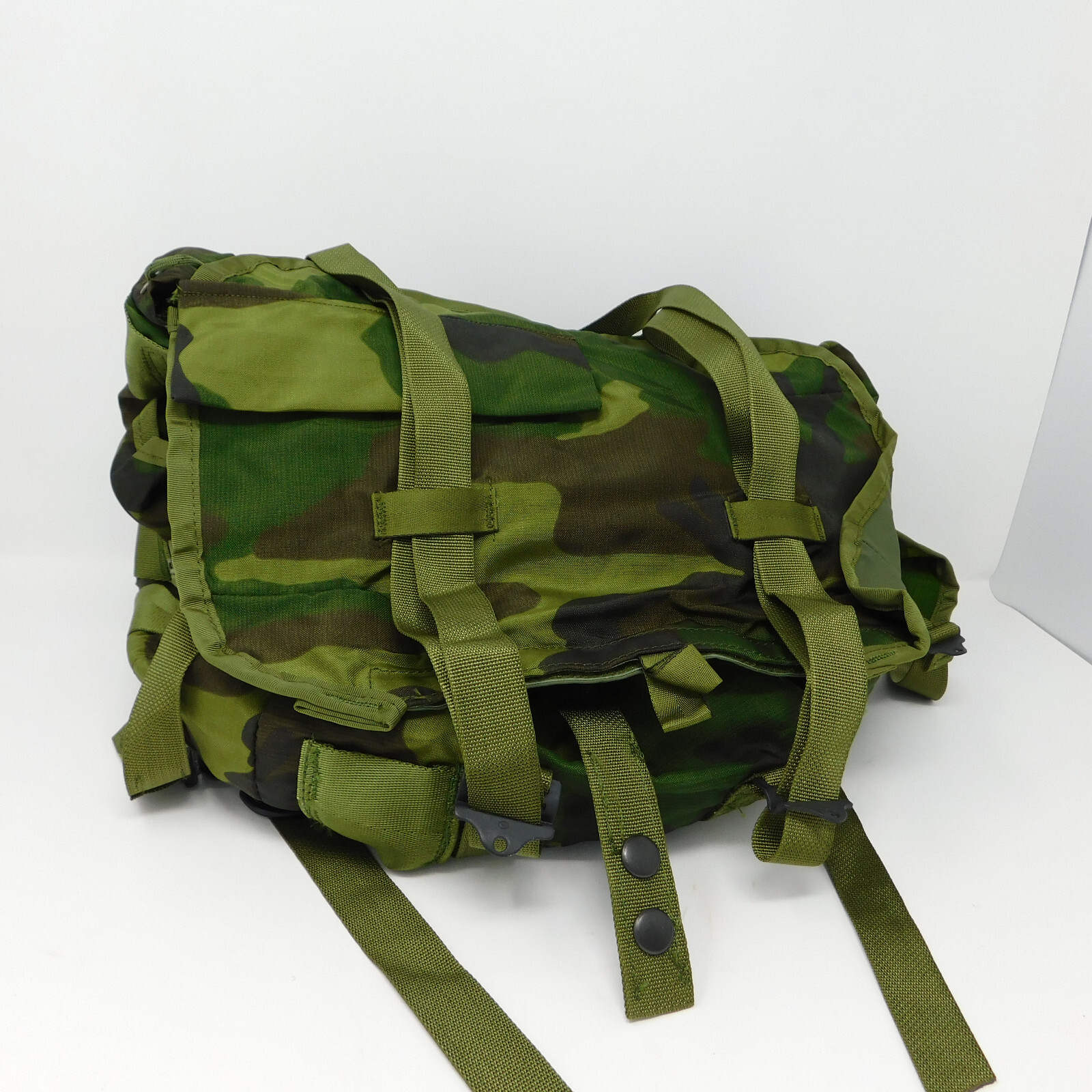 NEW! ALICE Radio Carrying Case - Medium Combat Field Pack w/ Straps - WOODLAND.