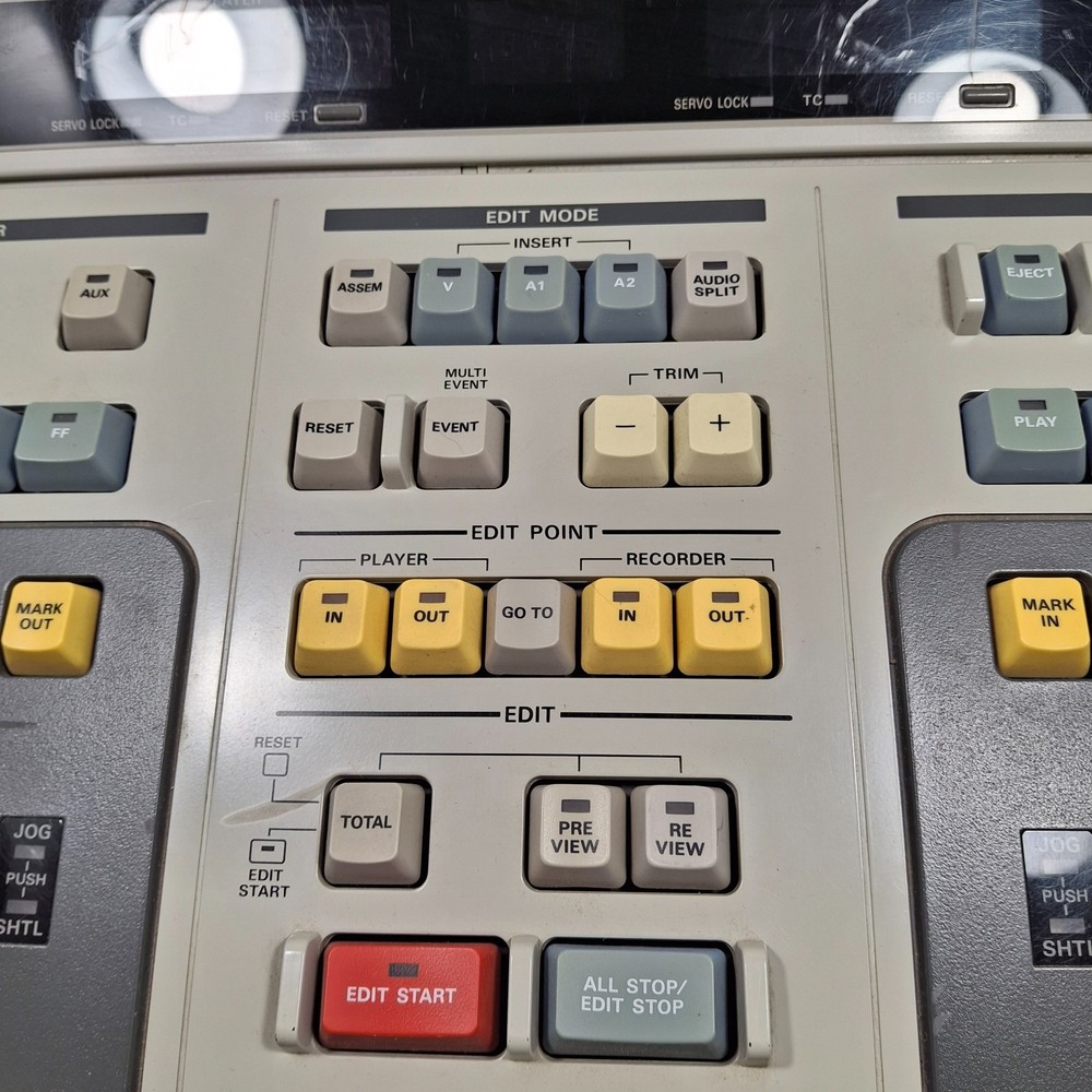 Panasonic AG-A770 Editing Controller Keyboard – Powers On – w/ 15-Pin Cable