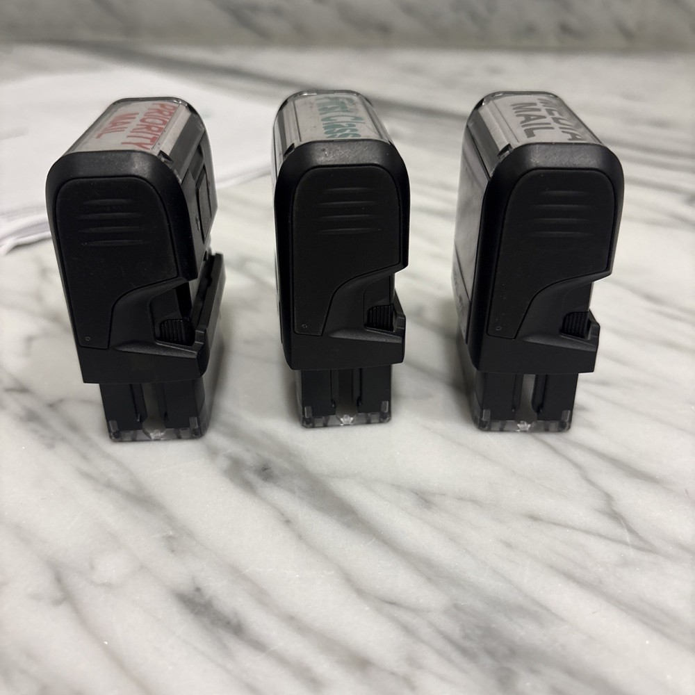 Self Inking Rubber Stamp FIRST CLASS PRIORITY MAIL & MEDIA MAIL Medium Size