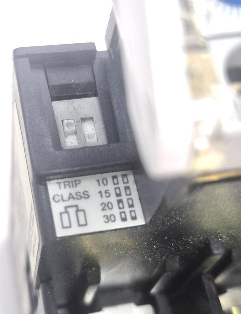 ALLEN-BRADLEY 592-B1FA SER. A SOLID STATE OVERLOAD RELAY 3.7-12A CURRENT RANGE