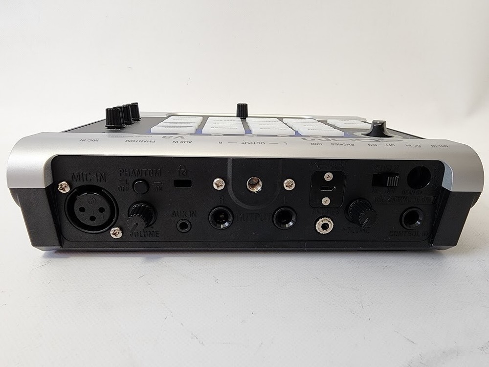 Zoom V3 Vocal Processor, Vocal Effects Pedal