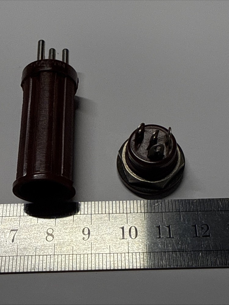 4 pin plug-in mini coil form Russian made NOS + socket