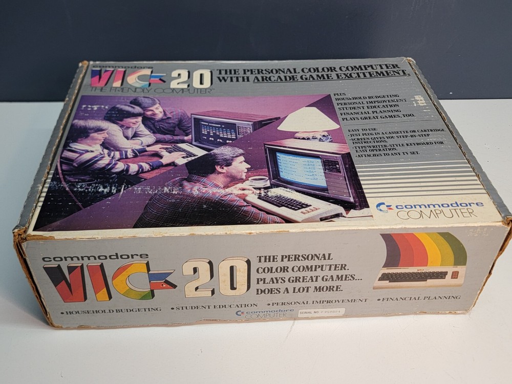 COMMODORE VIC 20 COMPUTER W/POWER SUPPLY & ORIGINAL BOX