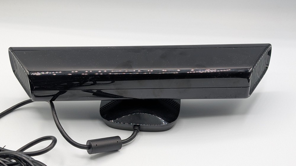 Microsoft XBOX 360 Kinect Sensor Bar with Original Box & Game