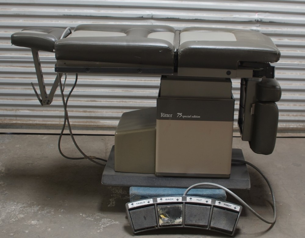 Midmark Ritter 75 Special Edition Exam Table (FA3)