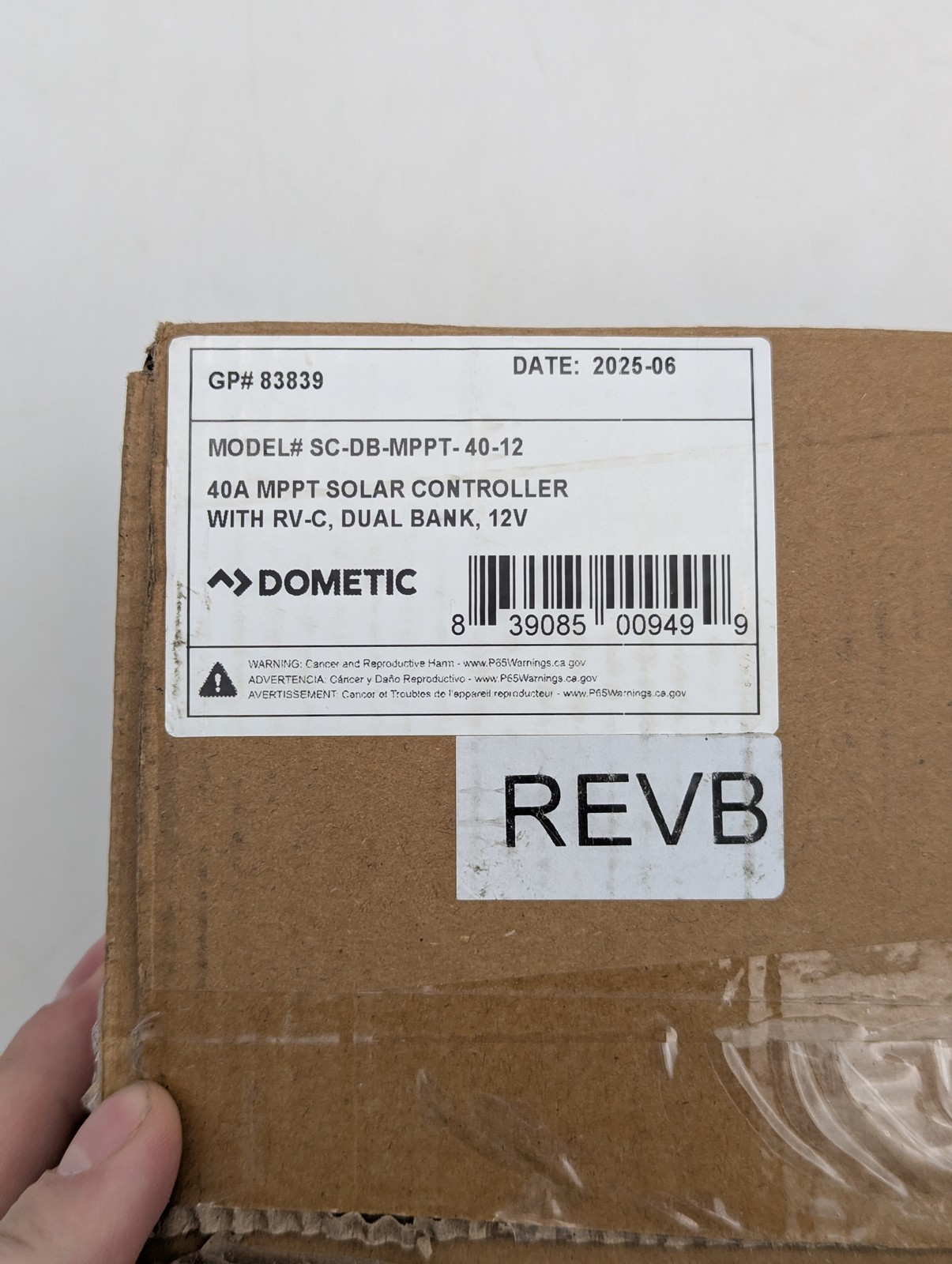 Dometic 40A MPPT Solar Controller RV Compatible (SC-DB-MPPT-40-12) - Black