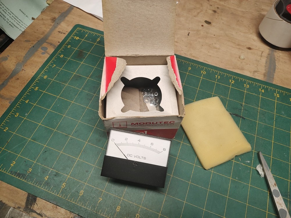 Modutec Panel Volt Meter