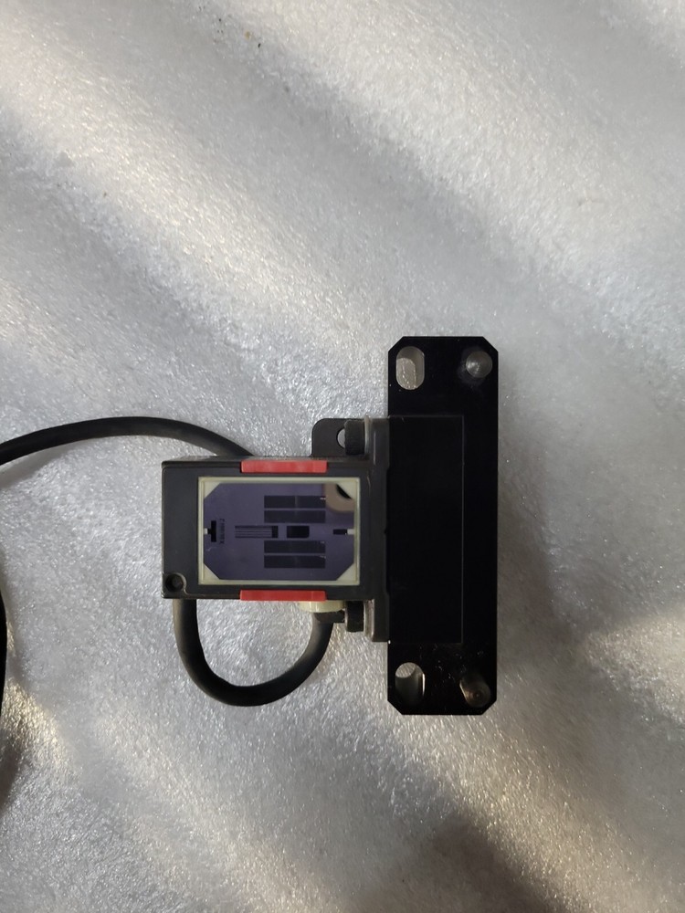 Heidenhain 233 039-04 Universal Instruments GSM X Axis Encoder