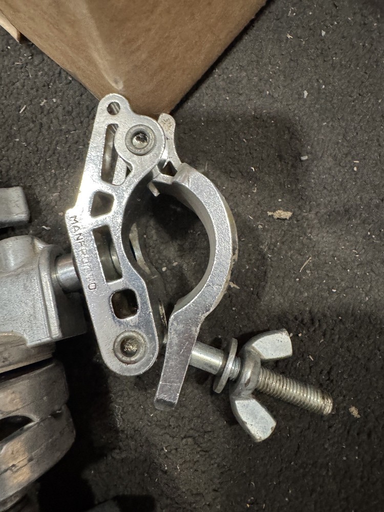 Avenger D200 Grip Head