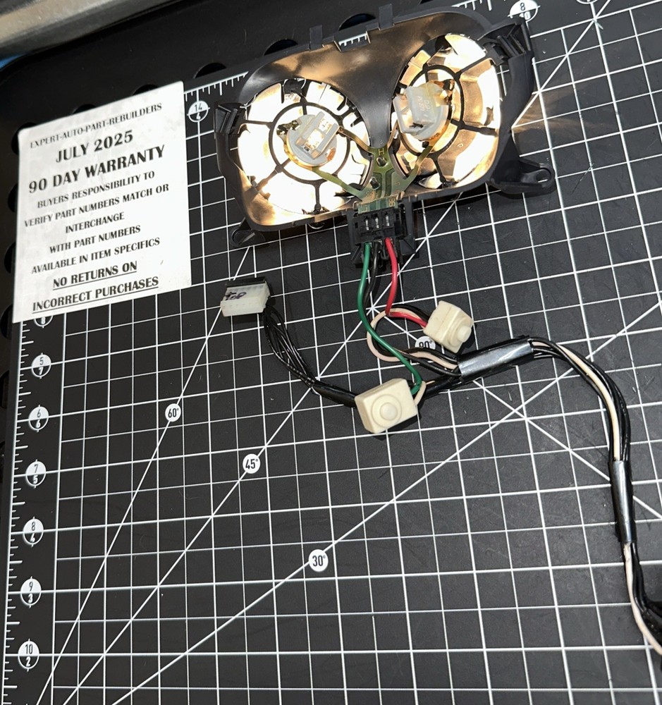1995 2001 Explorer Mountaineer Overhead Console Map Light Assembly With Harness