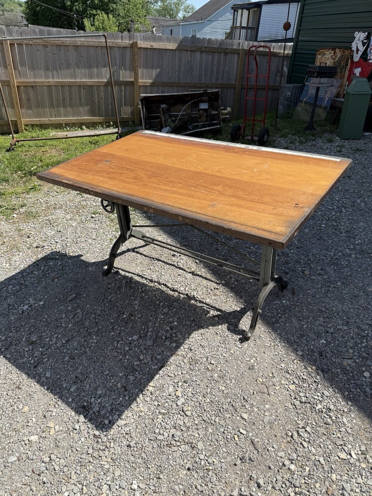 1920s Post Industrial Adjustable Easel Drafting Table Office Study Artist art