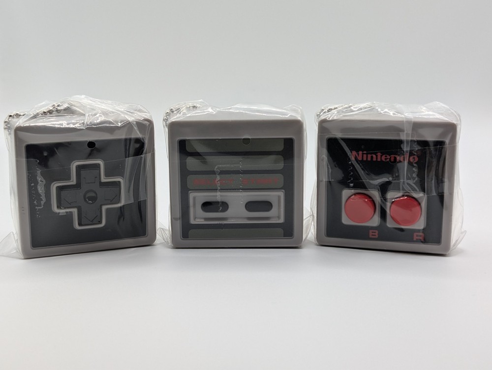 Nintendo Capsule Toy Controller Button Key Chain NES
