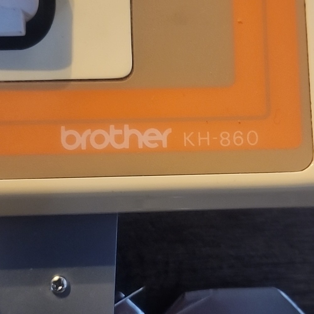 Brother KH860 Knitting machine carriage