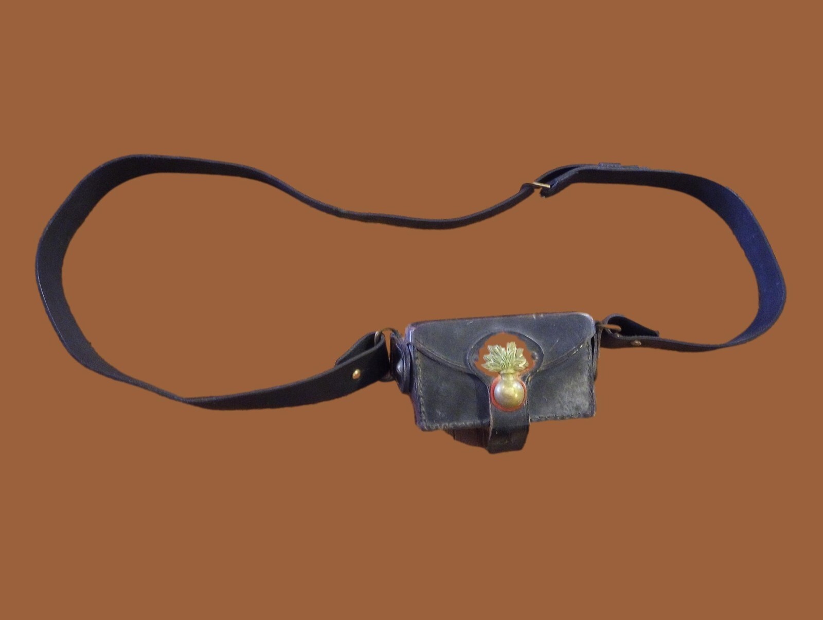 Italian Carabinieri Leather Carcano Cartridge Pouch with leather shoulder strap